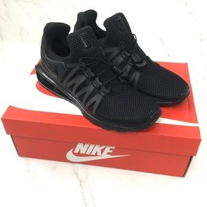 Women’s Black Nike Shox Gravity Size 7.5